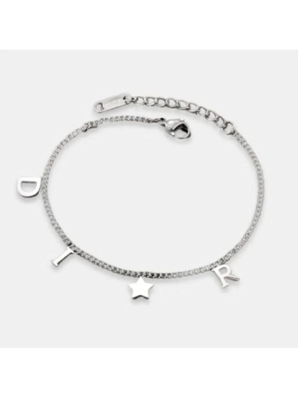 Dainty Star Bracelet Q30